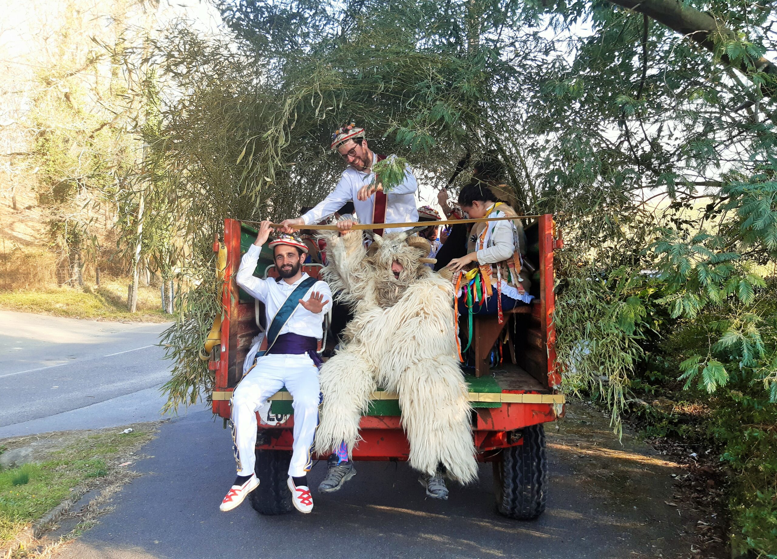 Kaskarotak_eta_zirtzilak_-_Urruña_(2023)_15 Kaskarotak_eta_zirtzilak_-_Urruña_(2023)_15